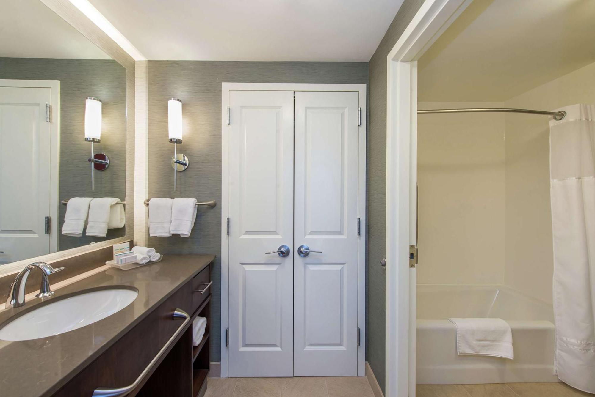 Homewood Suites By Hilton Boston Marlborough Berlin Exterior photo